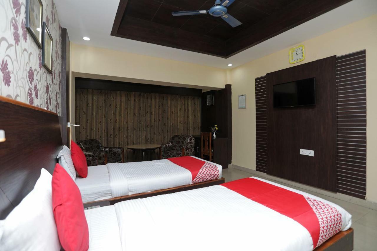 Oyo 4065 Hotel Richi Μπουμπάνεσβαρ Εξωτερικό φωτογραφία